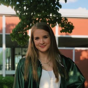 Meet your Posher, Teresa